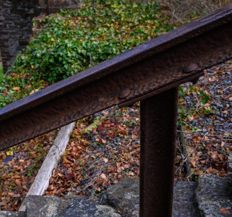 Hand rail